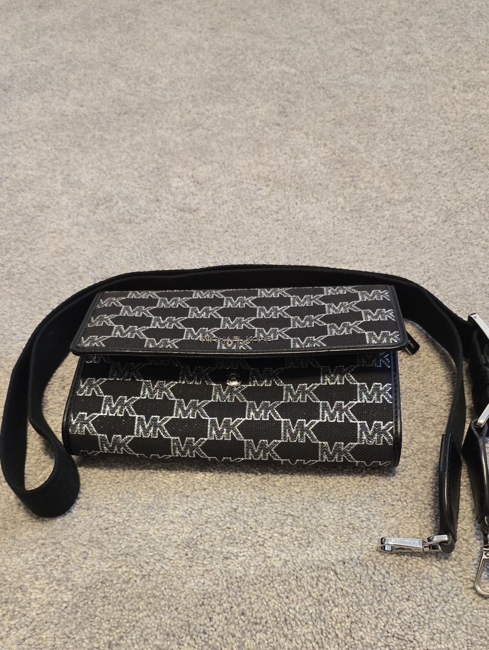 Michael Kors Black MK Logo Crossbody Wallet